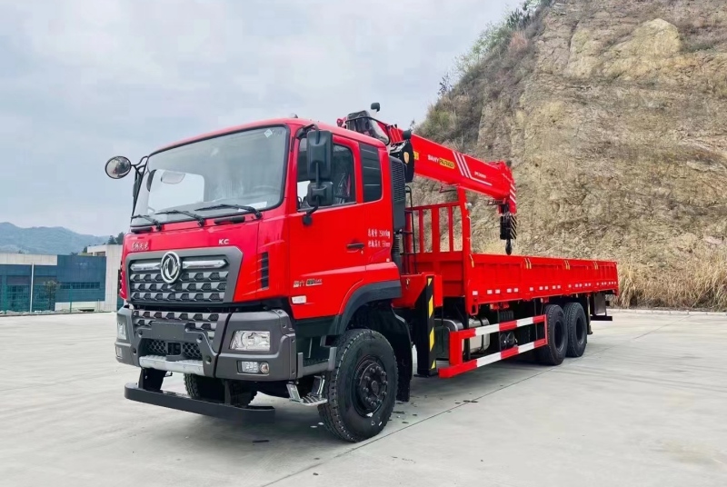 程力專汽隨車吊：高效、安全、可靠的起重設(shè)備選擇